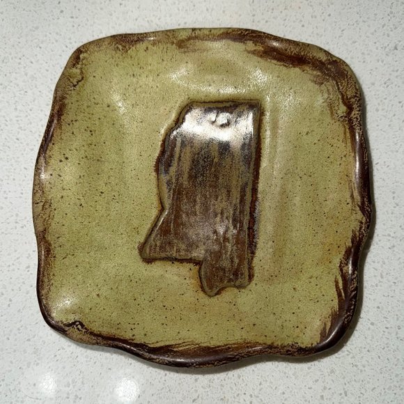 Etta B Pottery Ruffled Square MISSISSIPPI Dish - Picture 2 of 10